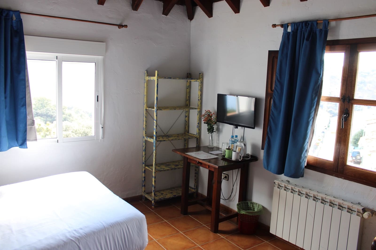 10 soveværelse Hotel til salg i Juzcar med swimmingpool - € 497.000 (Ref: 8912298)