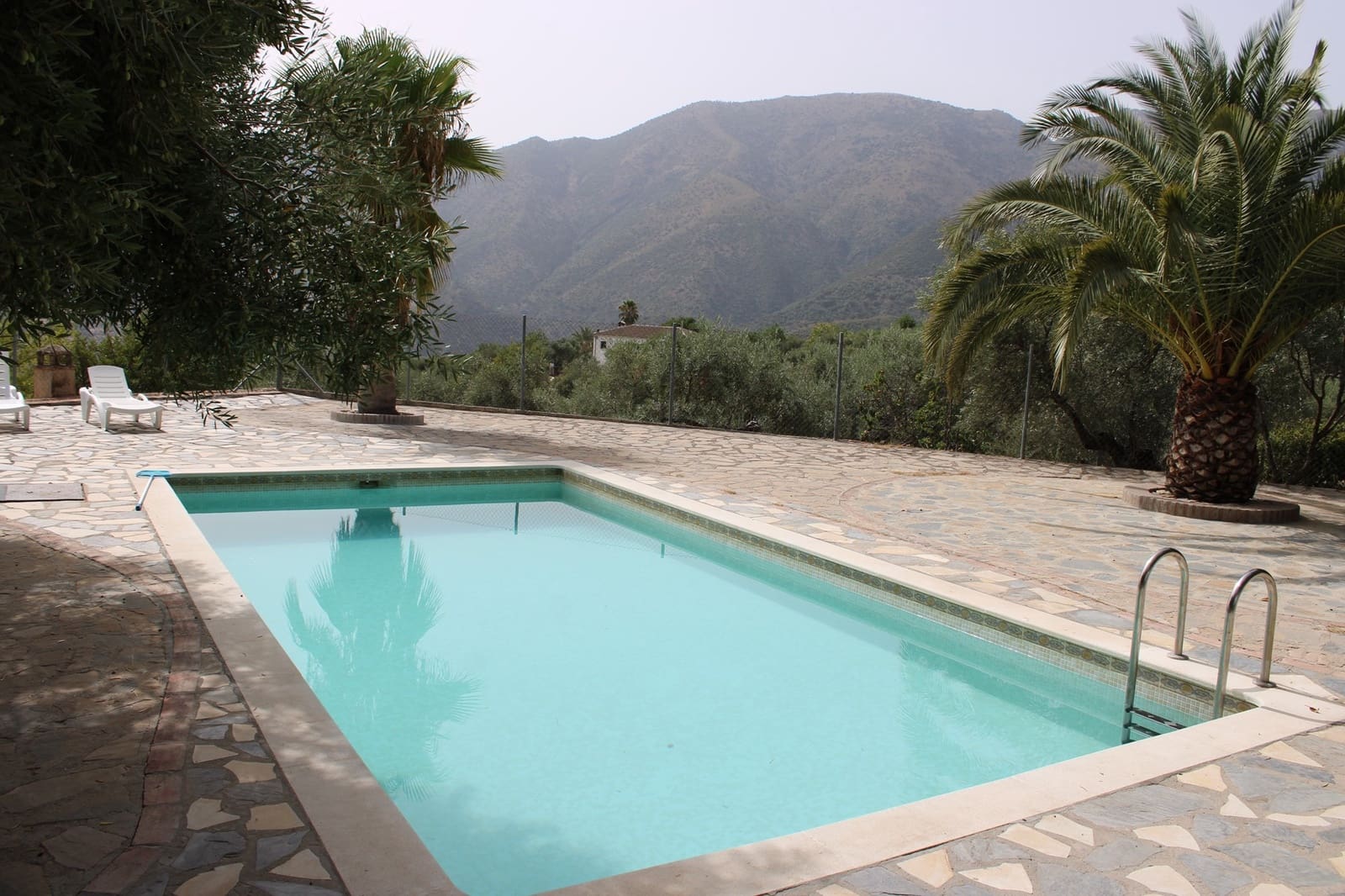 4 slaapkamer Finca/Landhuis te koop in Zahara de la Sierra met zwembad - € 530.000 (Ref: 8912300)