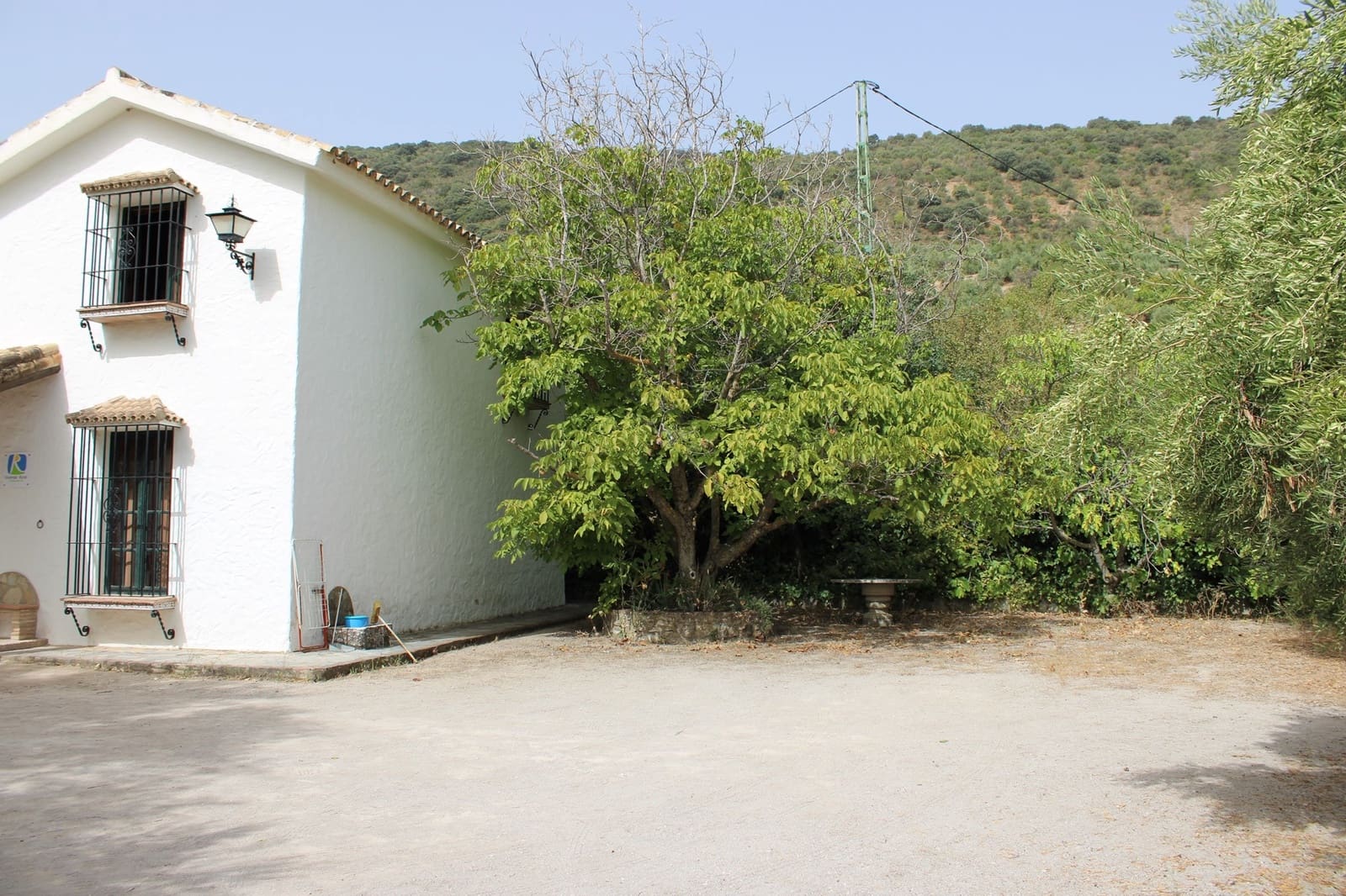4 slaapkamer Finca/Landhuis te koop in Zahara de la Sierra met zwembad - € 530.000 (Ref: 8912300)
