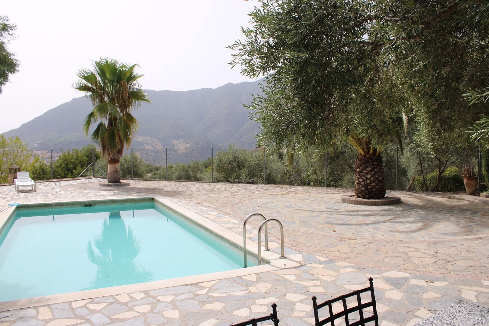 4 slaapkamer Finca/Landhuis te koop in Zahara de la Sierra met zwembad - € 530.000 (Ref: 8912300)