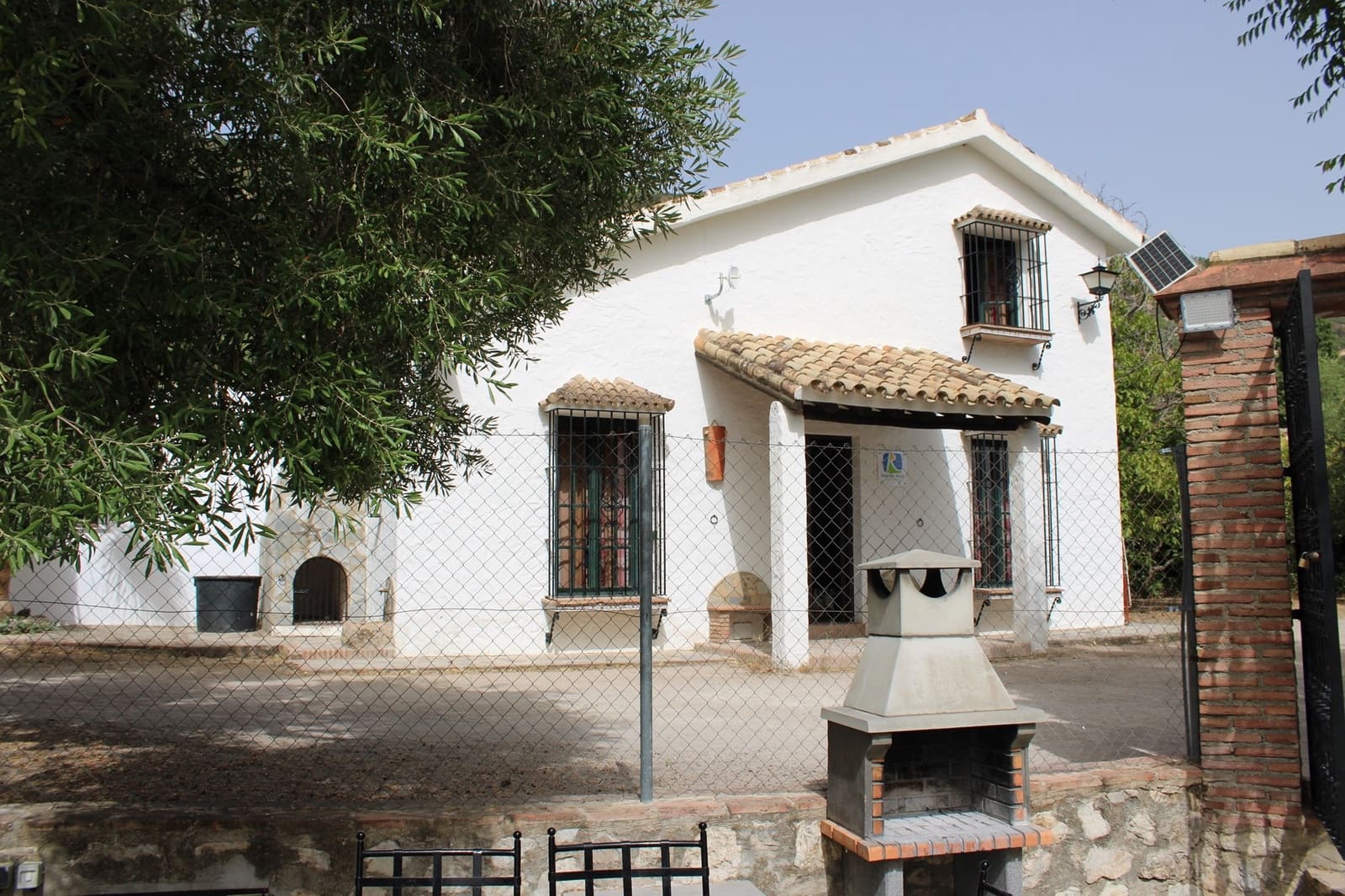 4 slaapkamer Finca/Landhuis te koop in Zahara de la Sierra met zwembad - € 530.000 (Ref: 8912300)