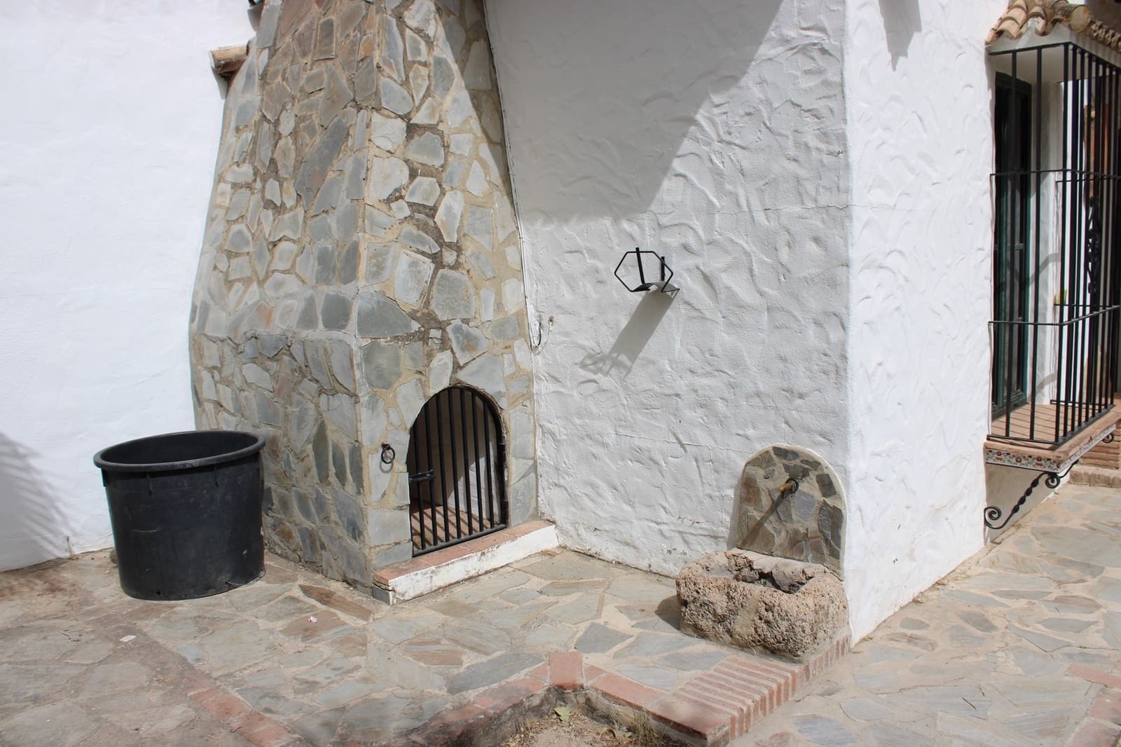 4 slaapkamer Finca/Landhuis te koop in Zahara de la Sierra met zwembad - € 530.000 (Ref: 8912300)