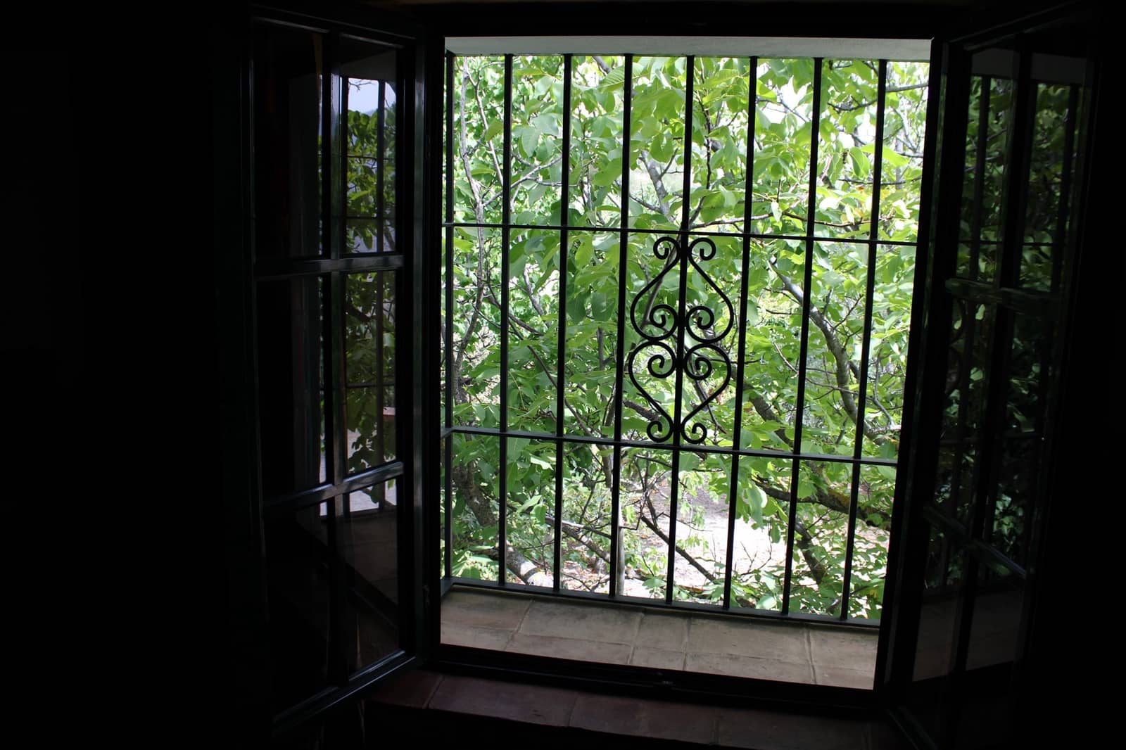 4 slaapkamer Finca/Landhuis te koop in Zahara de la Sierra met zwembad - € 530.000 (Ref: 8912300)