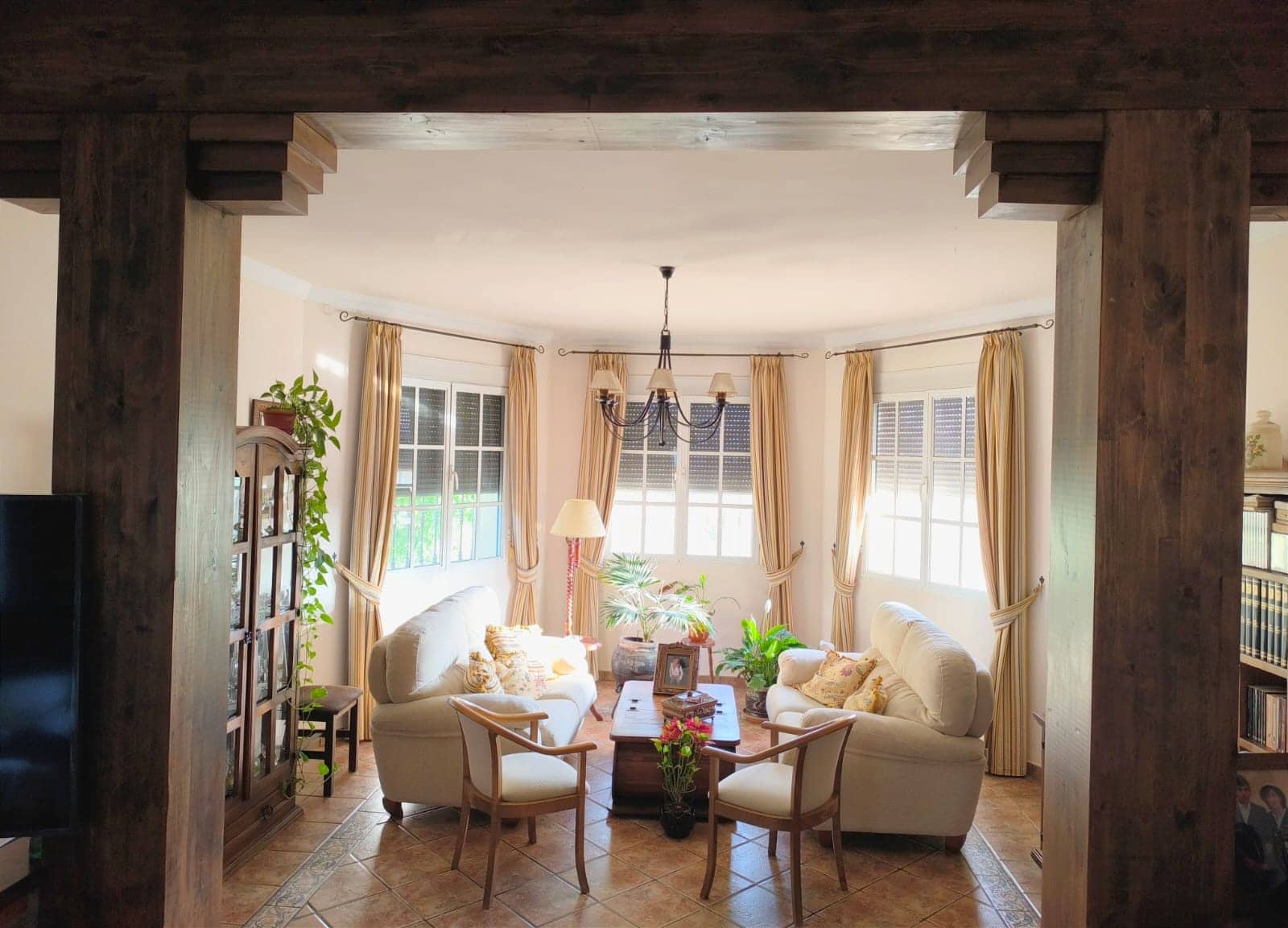 5 sypialnia Finka/Dom wiejski na sprzedaż w Setenil de las Bodegas z basenem - 650 000 € (Ref: 8912307)