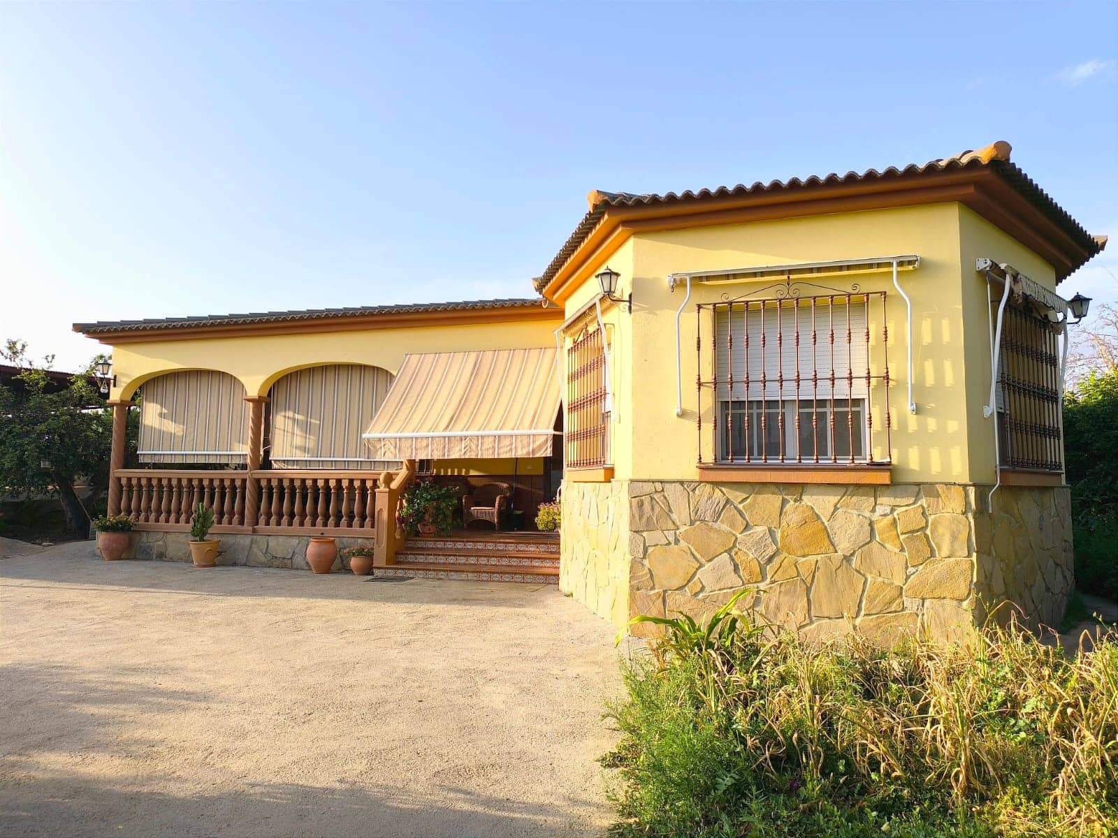 5 sypialnia Finka/Dom wiejski na sprzedaż w Setenil de las Bodegas z basenem - 650 000 € (Ref: 8912307)