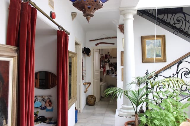 5 soveværelse Byhus til salg i Ronda - € 750.000 (Ref: 8912309)