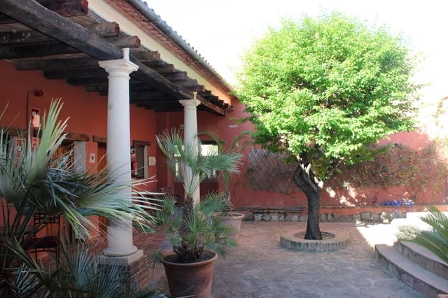 15 soveværelse Hotel til salg i Ronda med swimmingpool - € 1.350.000 (Ref: 8912313)