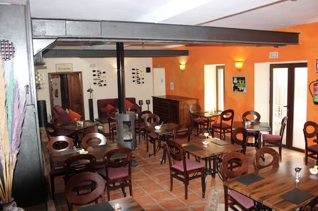 15 soveværelse Hotel til salg i Ronda med swimmingpool - € 1.350.000 (Ref: 8912313)