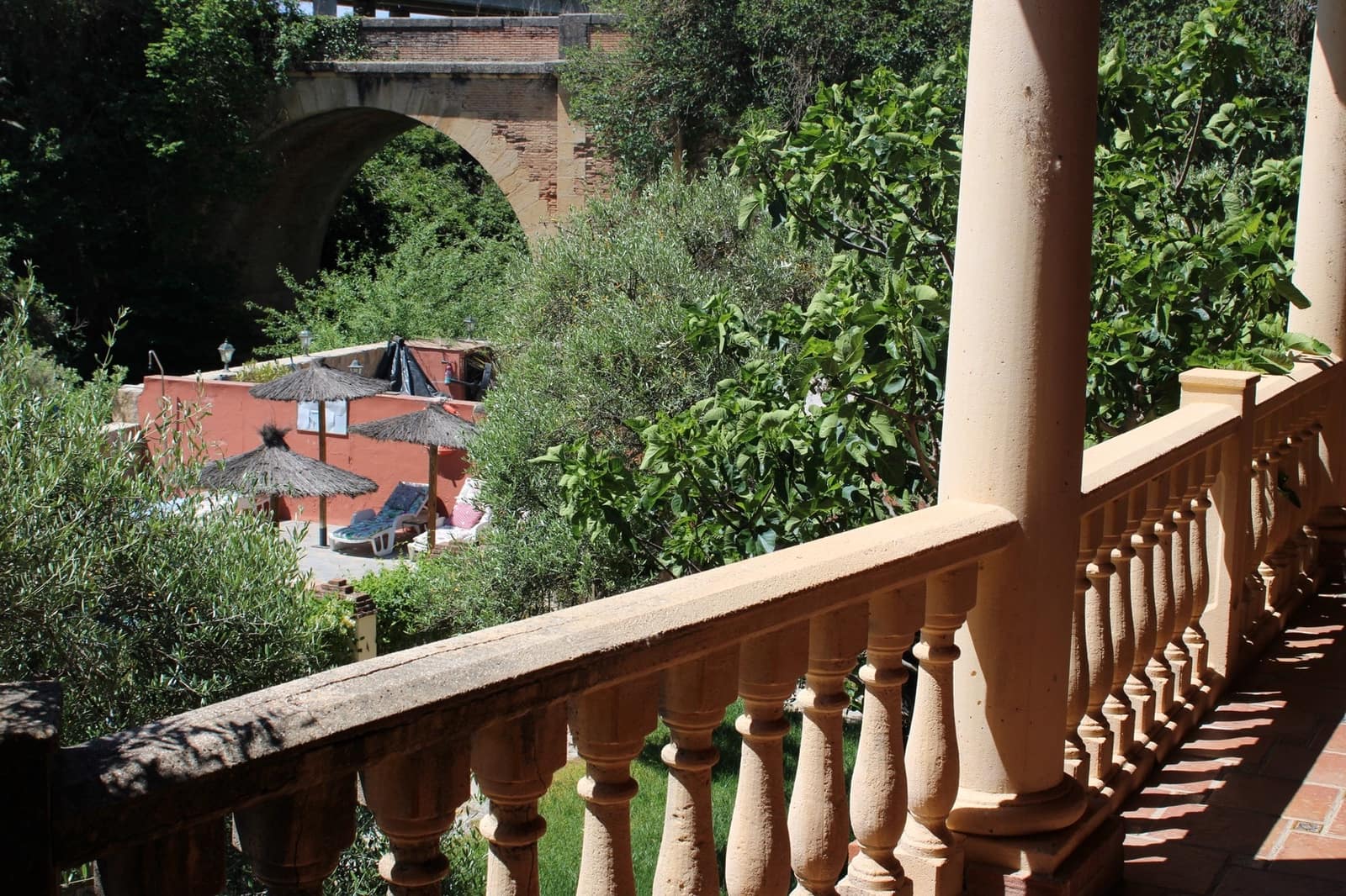 15 soveværelse Hotel til salg i Ronda med swimmingpool - € 1.350.000 (Ref: 8912313)