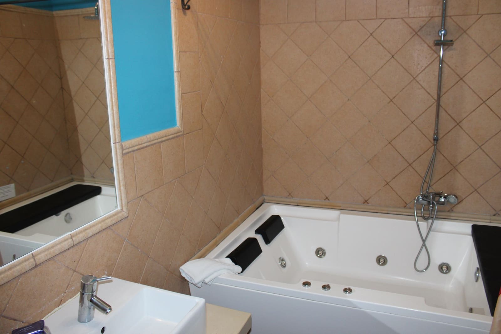 15 quarto Hotel para venda em Ronda com piscina garagem - 1 150 000 € (Ref: 8912313)