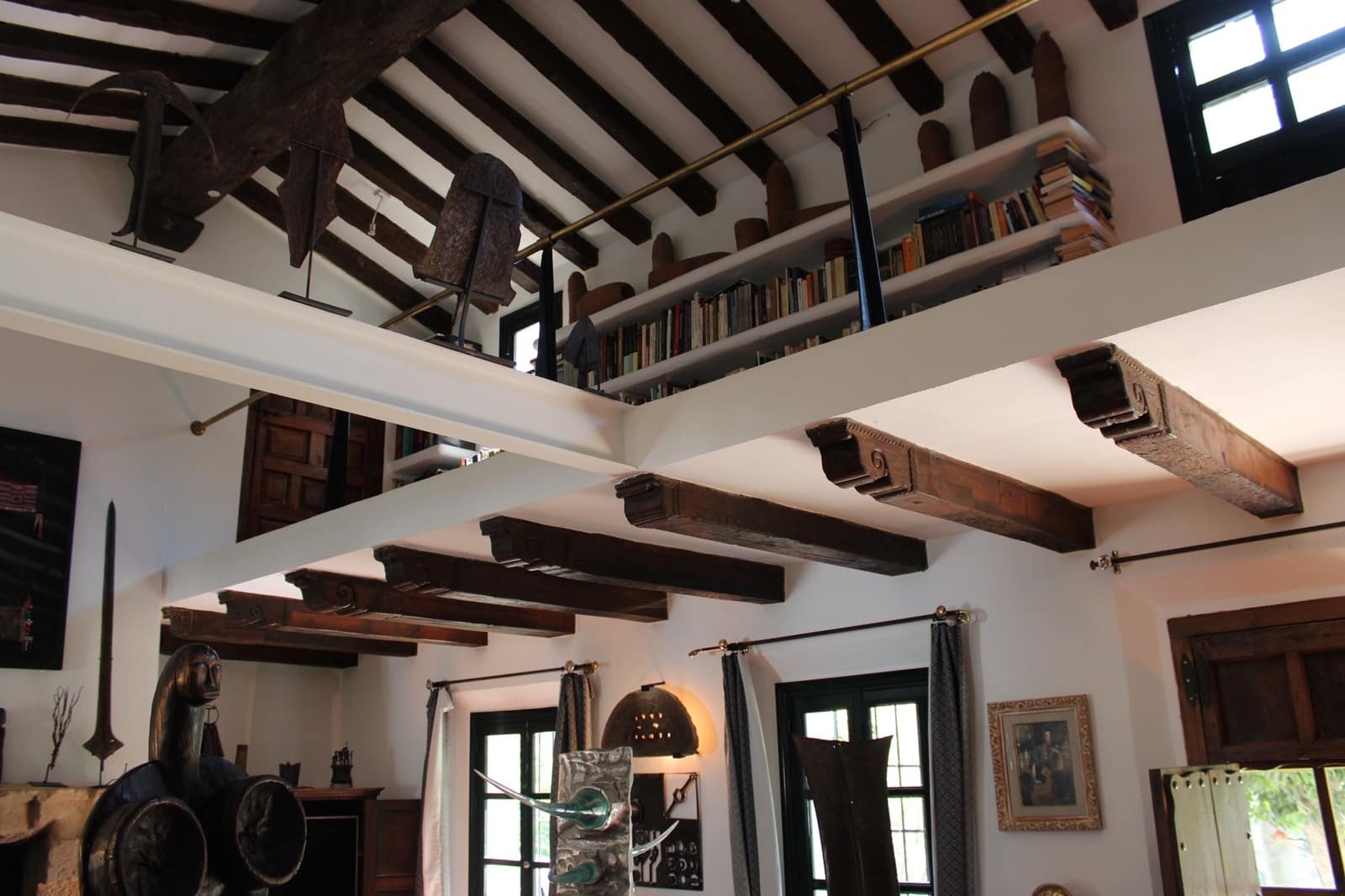 4 soveværelse Finca/Landehus til salg i Benaojan med swimmingpool - € 3.200.000 (Ref: 8912314)