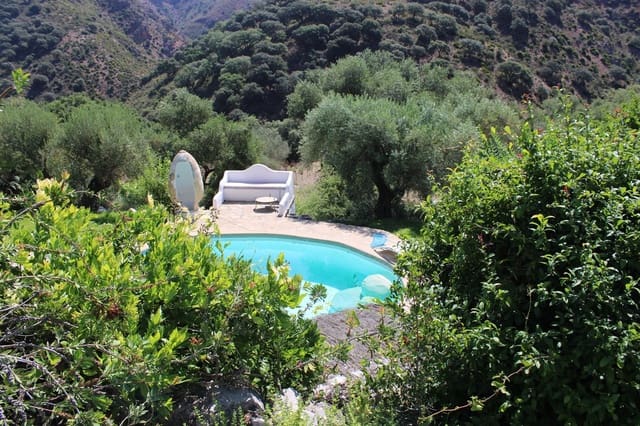 4 soveværelse Finca/Landehus til salg i Benaoján med swimmingpool - € 3.200.000 (Ref: 8912314)