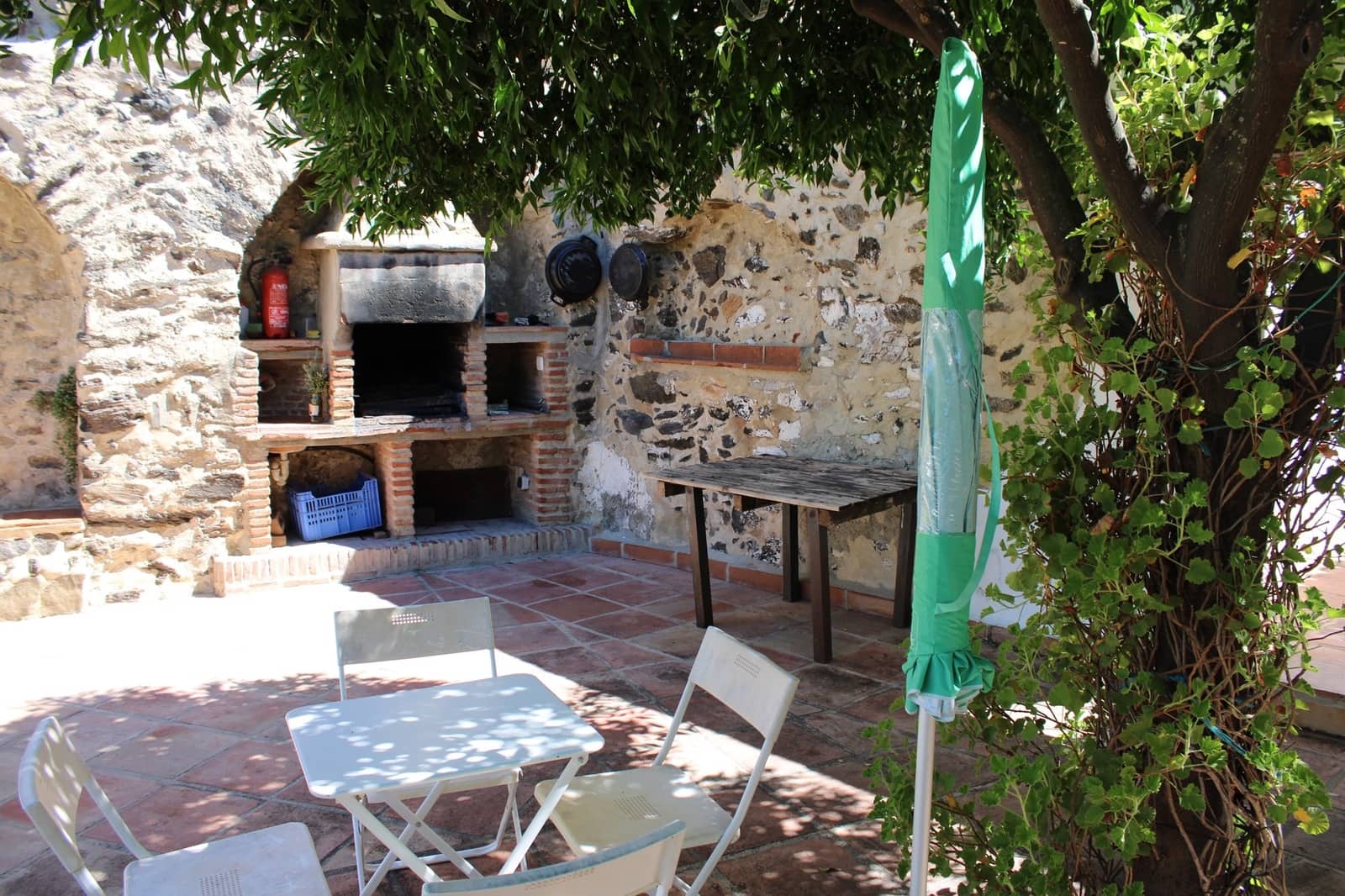 5 soveværelse Finca/Landehus til salg i Jubrique med swimmingpool - € 400.000 (Ref: 8916722)