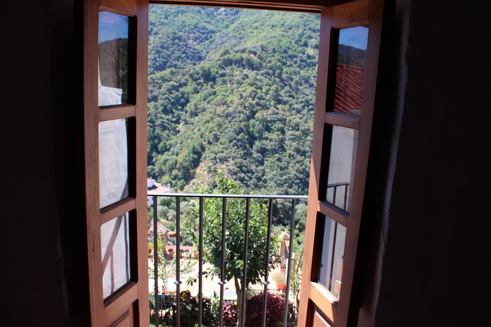 5 soveværelse Finca/Landehus til salg i Jubrique med swimmingpool - € 400.000 (Ref: 8916722)