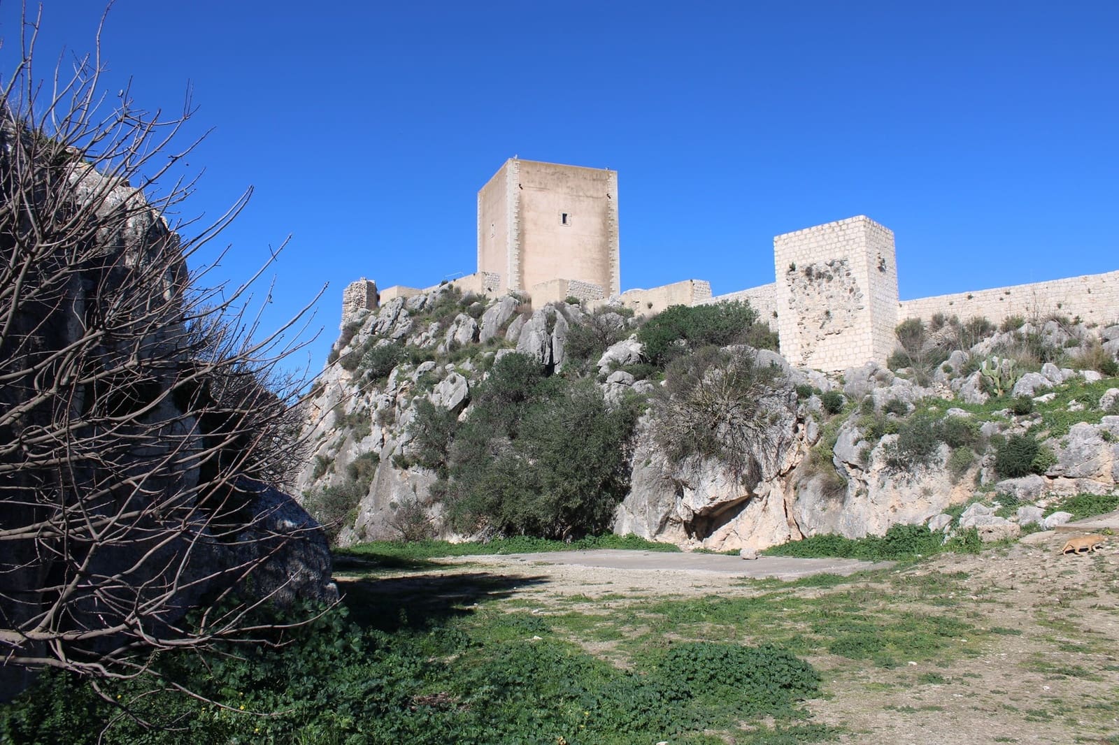 3 soveværelse Byhus til salg i Canete la Real - € 60.000 (Ref: 8920148)