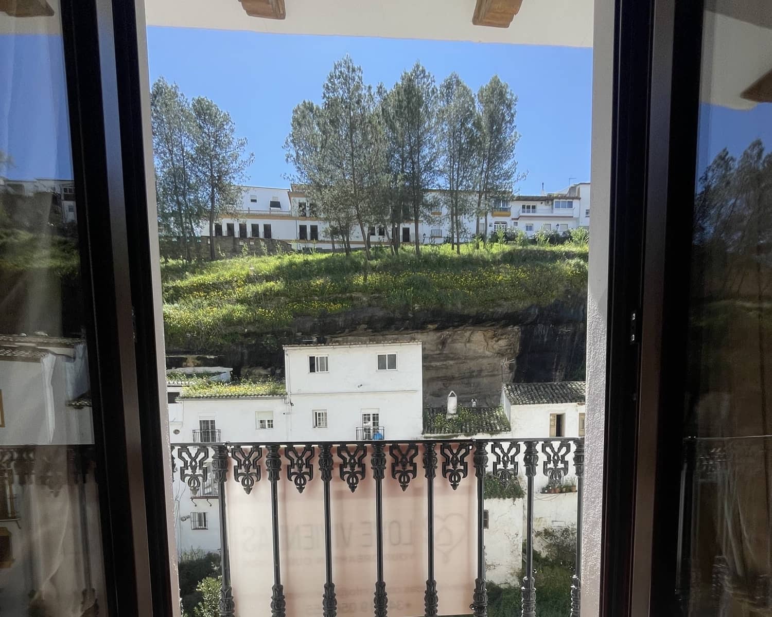 3 bedroom Townhouse for sale in Setenil de las Bodegas - € 120,000 (Ref: 8920161)