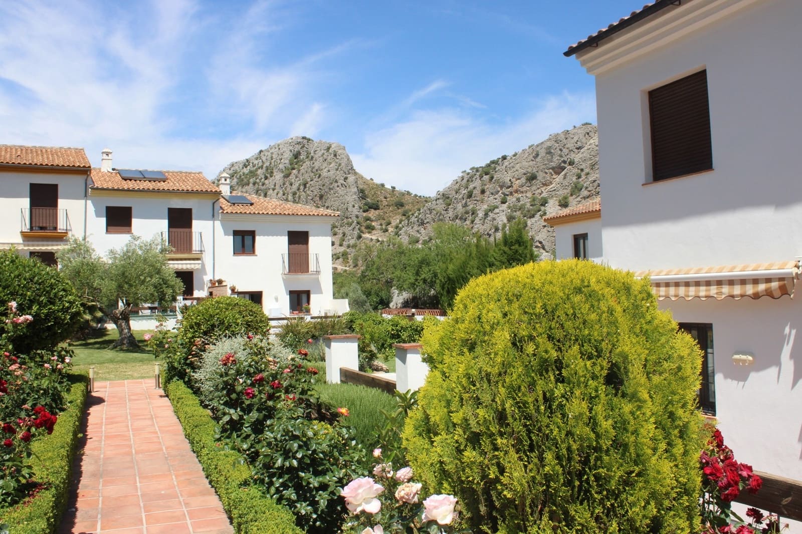 3 soveværelse Byhus til salg i Montejaque med swimmingpool - € 160.000 (Ref: 8940189)