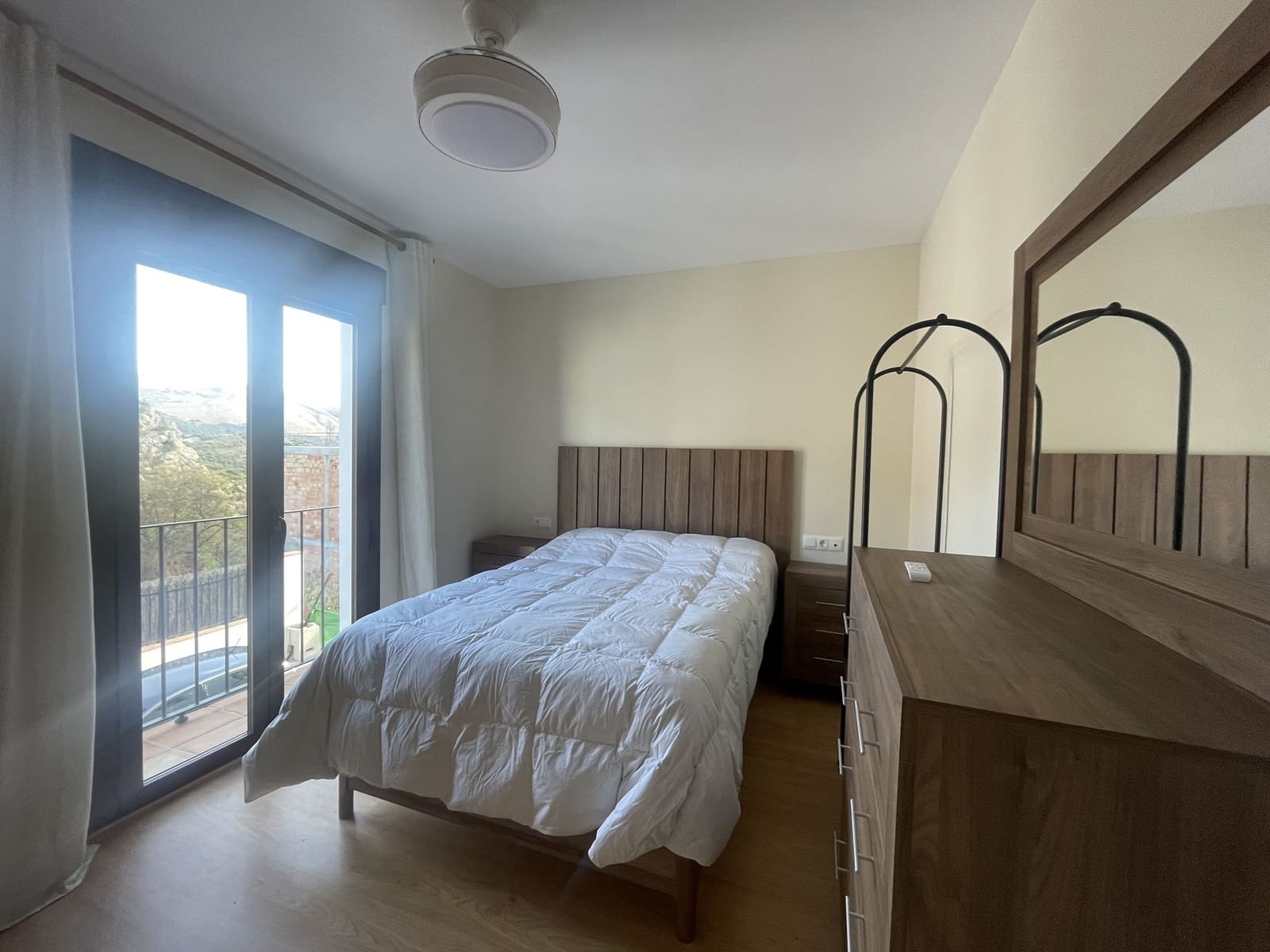 3 soveværelse Byhus til salg i Montejaque med swimmingpool - € 160.000 (Ref: 8940189)