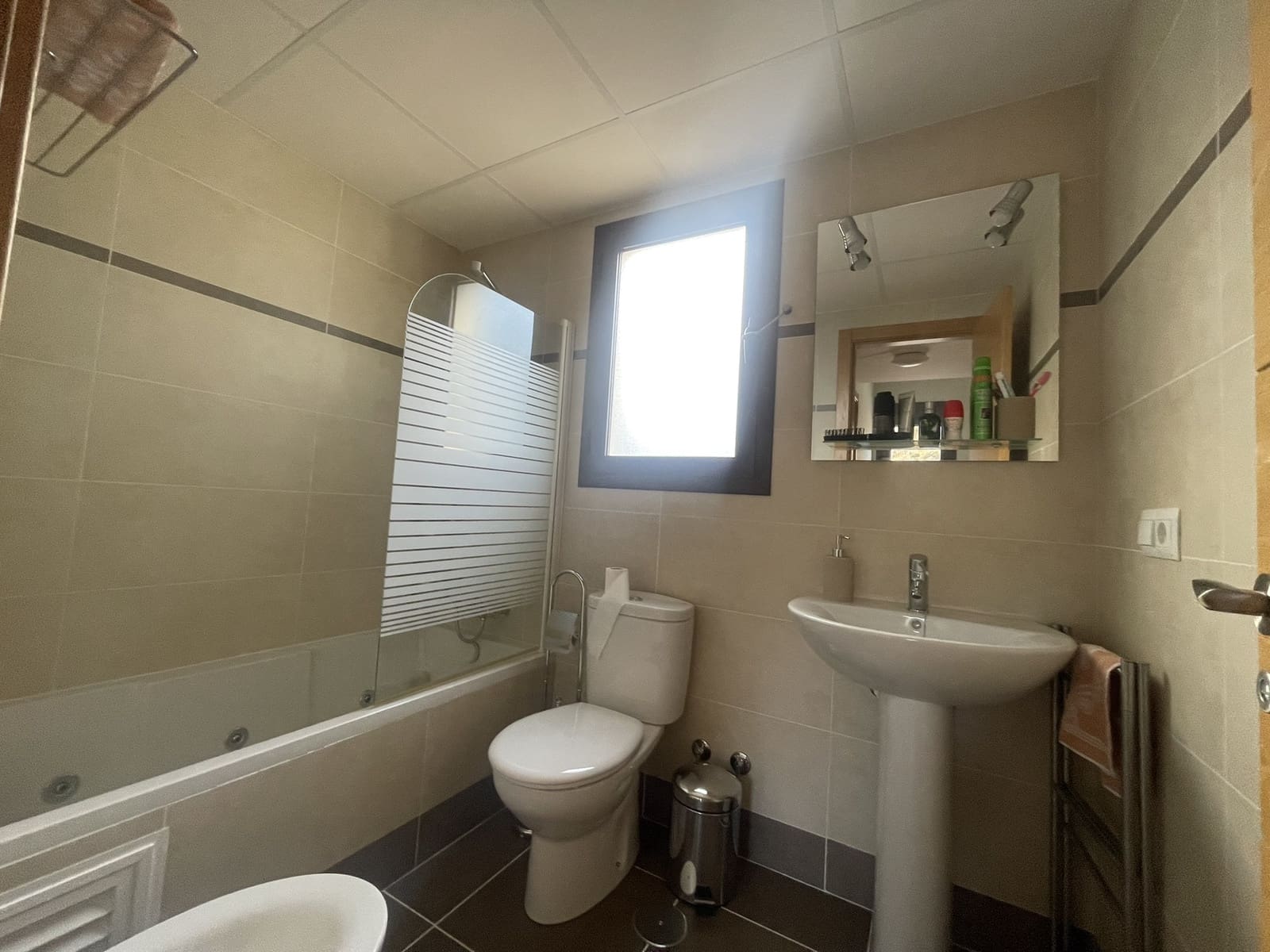 3 soveværelse Byhus til salg i Montejaque med swimmingpool - € 160.000 (Ref: 8940189)