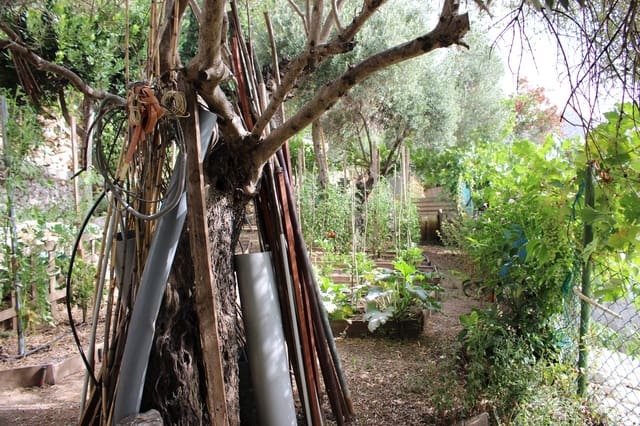 4 soveværelse Finca/Landehus til salg i Benaoján - € 165.000 (Ref: 8940190)