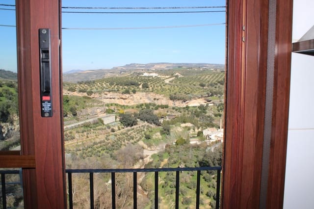 6 sypialnia Dom na sprzedaż w Setenil de las Bodegas - 203 000 € (Ref: 8940198)