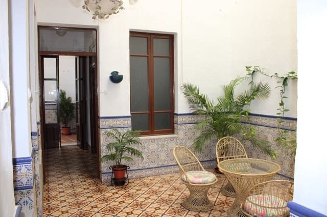 6 soveværelse Byhus til salg i Algodonales - € 239.000 (Ref: 8940203)