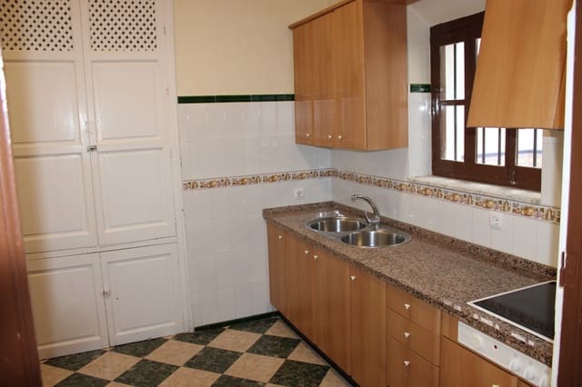 6 soveværelse Byhus til salg i Algodonales - € 239.000 (Ref: 8940203)