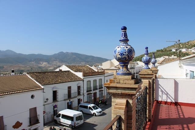 6 soveværelse Byhus til salg i Algodonales - € 239.000 (Ref: 8940203)