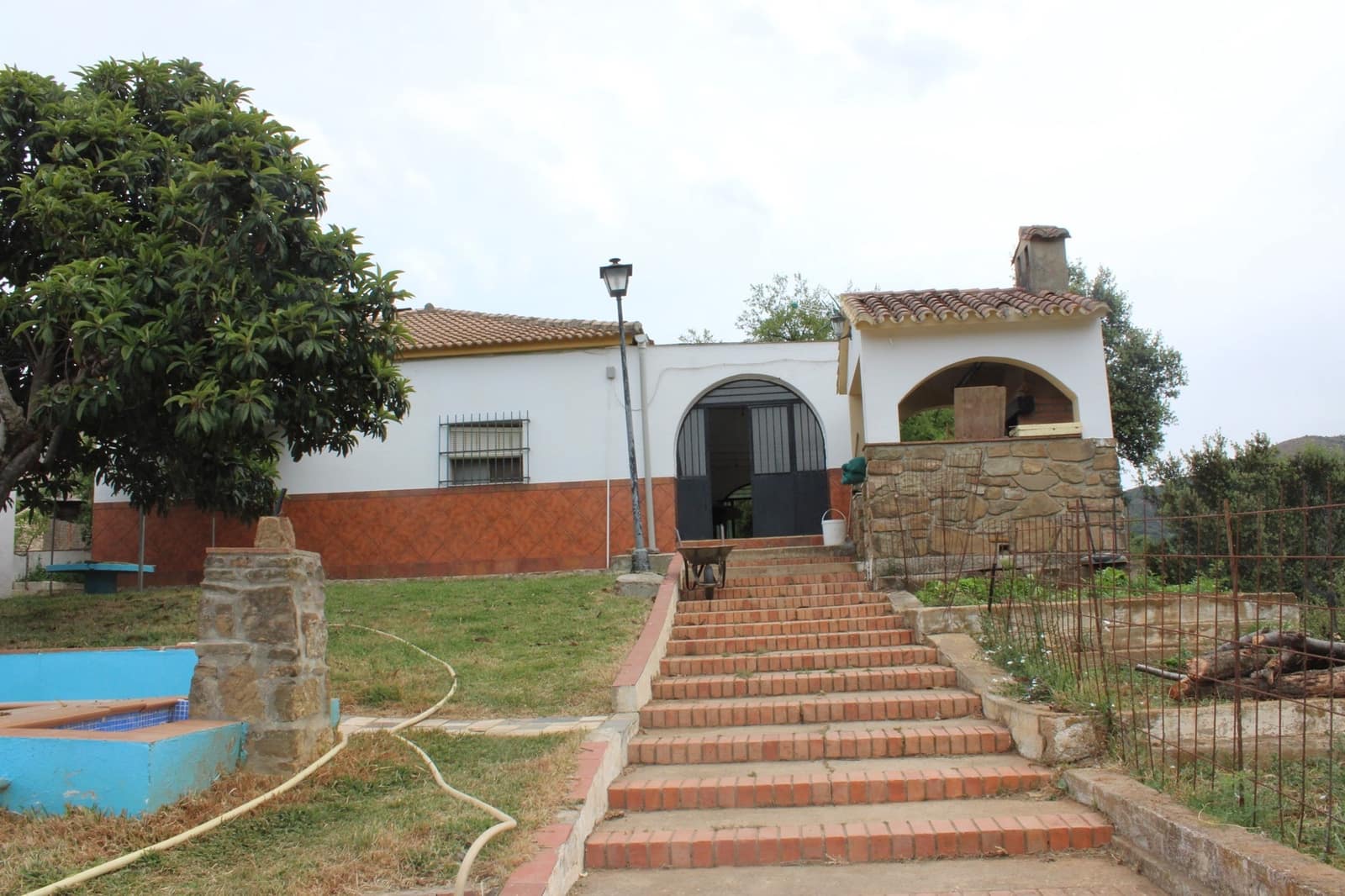 2 soveværelse Finca/Landehus til salg i Cortes de la Frontera med swimmingpool - € 240.000 (Ref: 8940205)