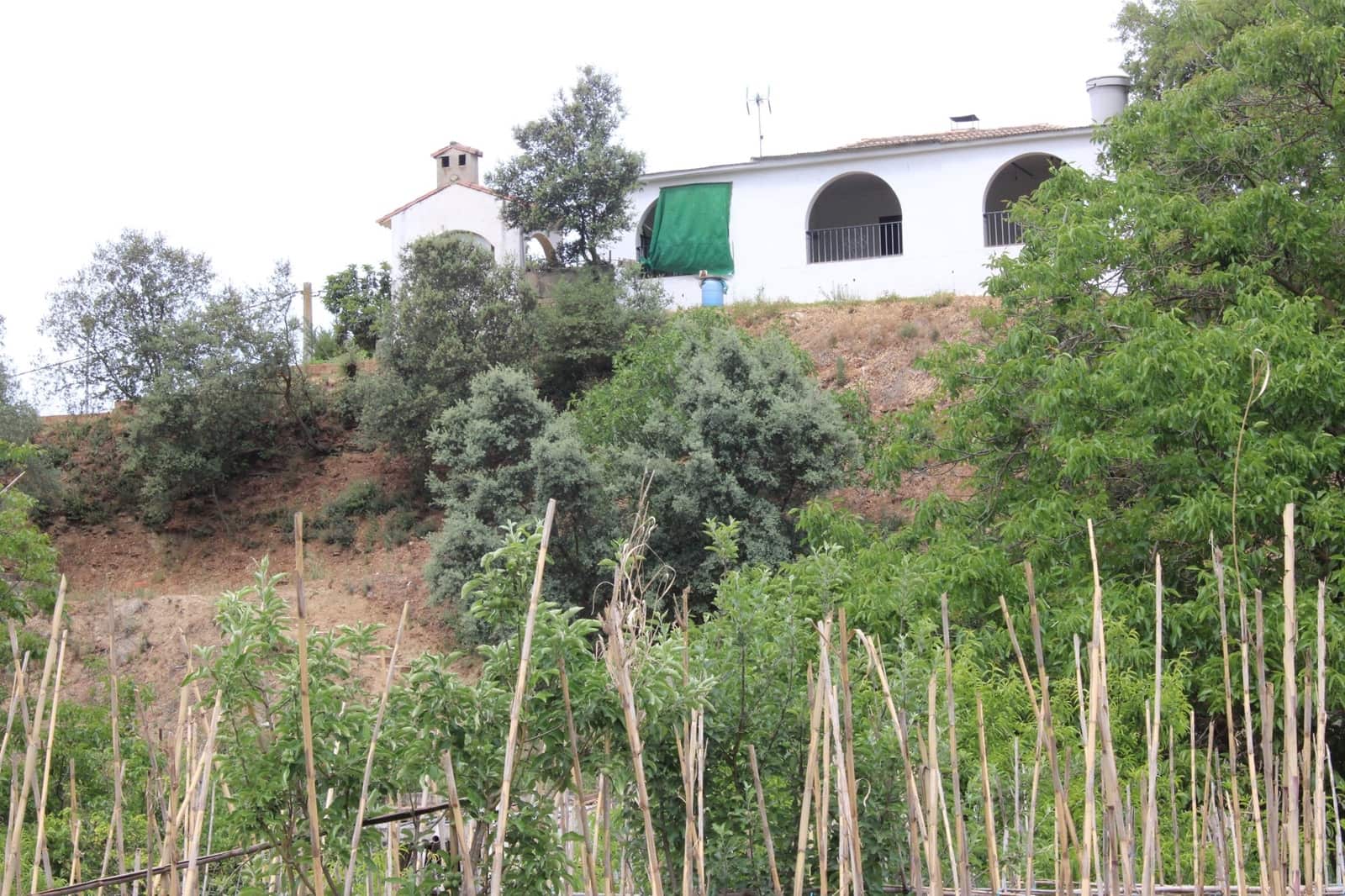 2 soveværelse Finca/Landehus til salg i Cortes de la Frontera med swimmingpool - € 240.000 (Ref: 8940205)