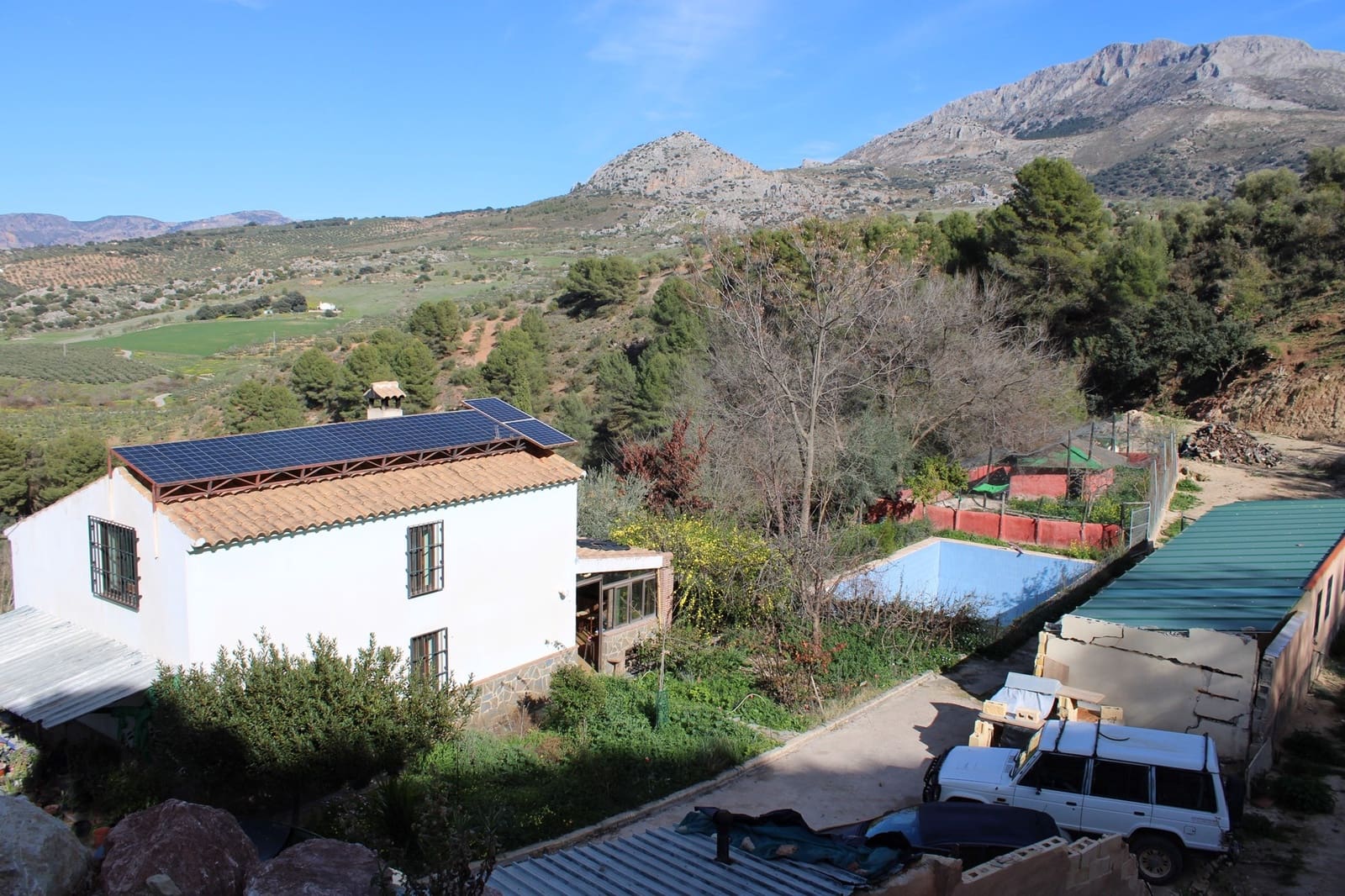 5 soveværelse Finca/Landehus til salg i El Burgo med swimmingpool - € 250.000 (Ref: 8940214)