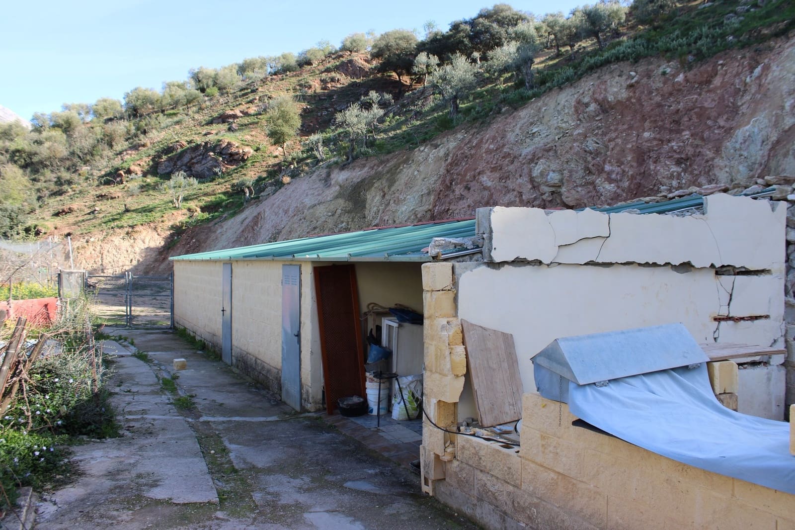 5 soveværelse Finca/Landehus til salg i El Burgo med swimmingpool - € 250.000 (Ref: 8940214)