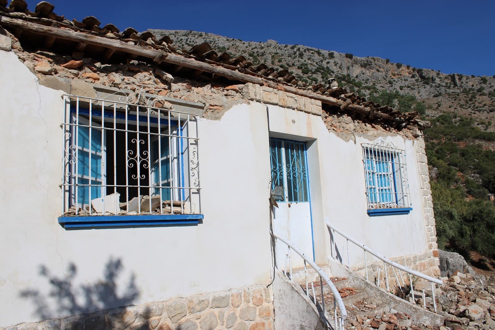 2 bedroom Finca/Country House for sale in Benaojan - € 380,000 (Ref: 8940221)