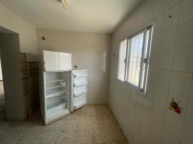 3 bedroom Apartment for sale in Bornos - € 58,000 (Ref: 8982874)