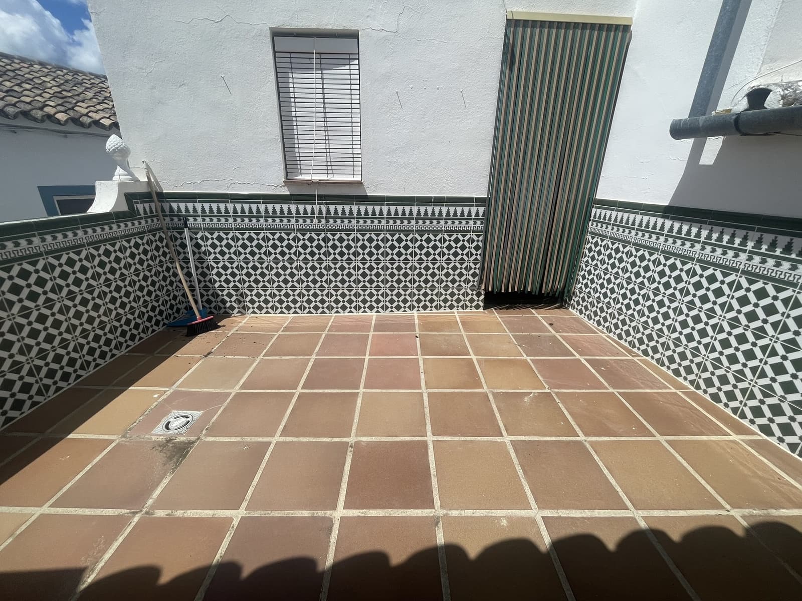 6 soverom Hus til salgs i Montecorto - € 180 000 (Ref: 8987772)