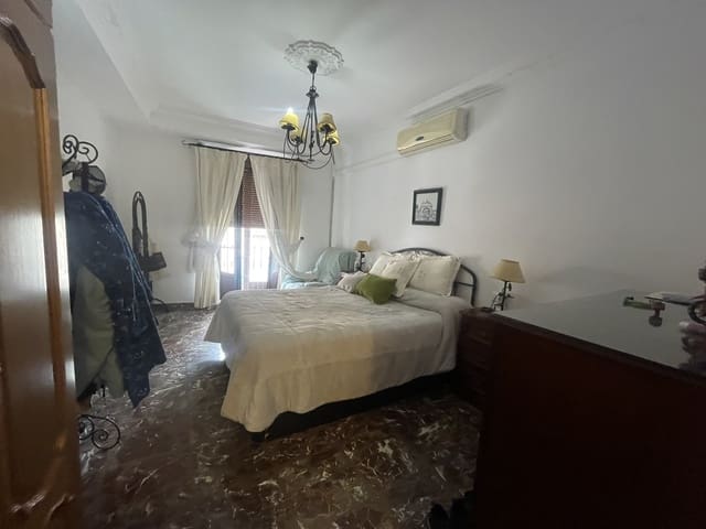 5 soveværelse Lejlighed til salg i Ronda - € 270.000 (Ref: 9000253)