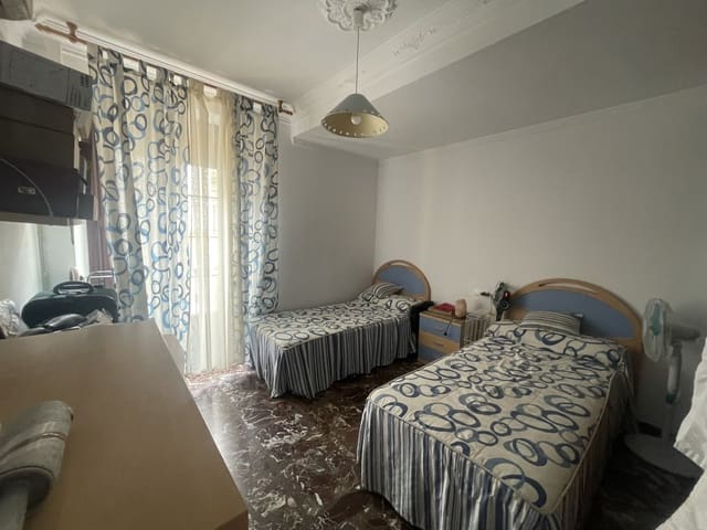 5 soveværelse Lejlighed til salg i Ronda - € 270.000 (Ref: 9000253)