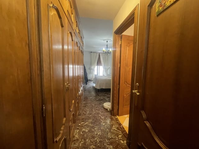 5 soveværelse Lejlighed til salg i Ronda - € 270.000 (Ref: 9000253)