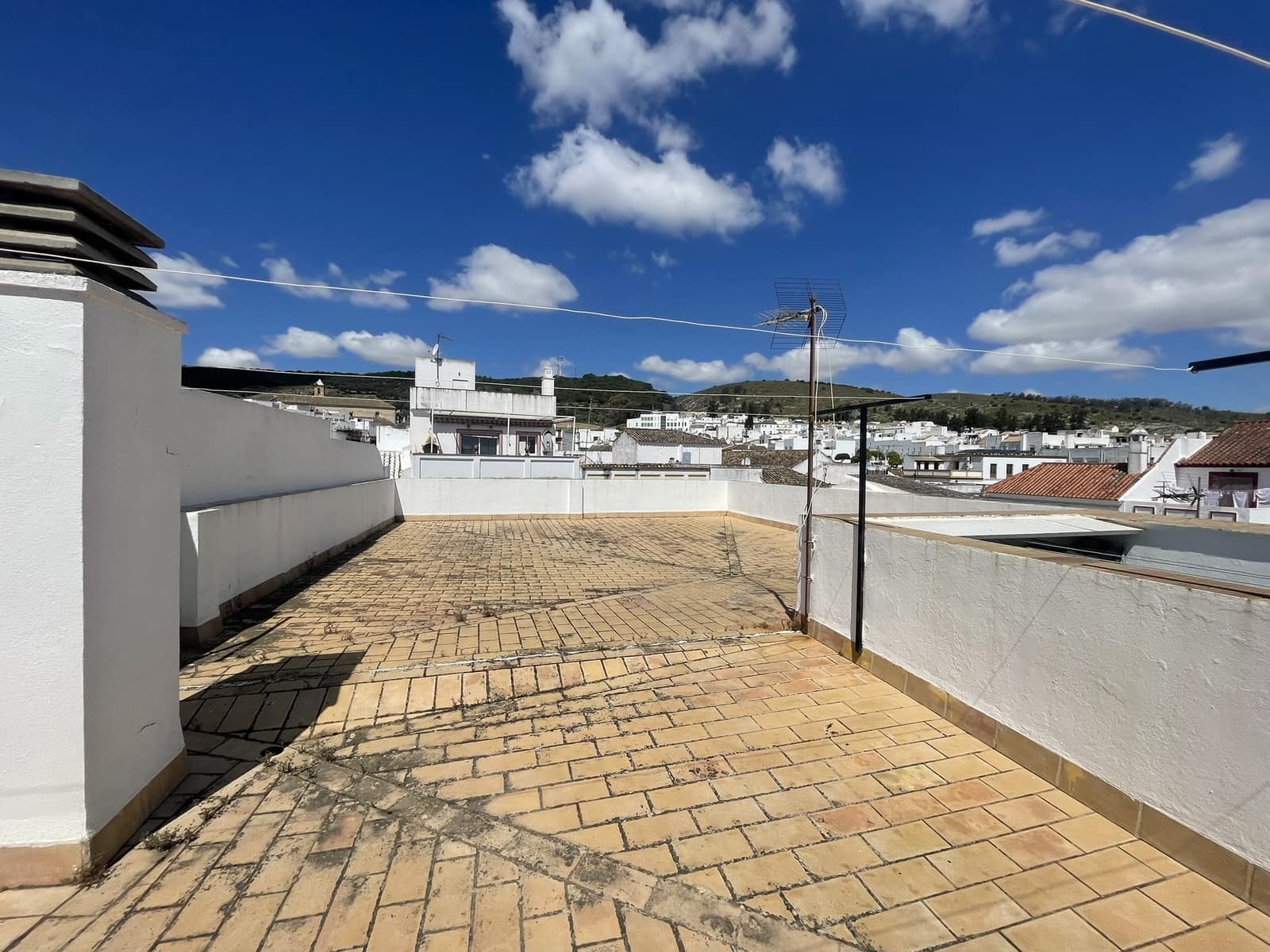 8 soveværelse Byhus til salg i Bornos - € 275.000 (Ref: 9041340)