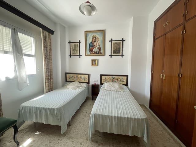 8 soverom Hus til salgs i Bornos - € 275 000 (Ref: 9041340)