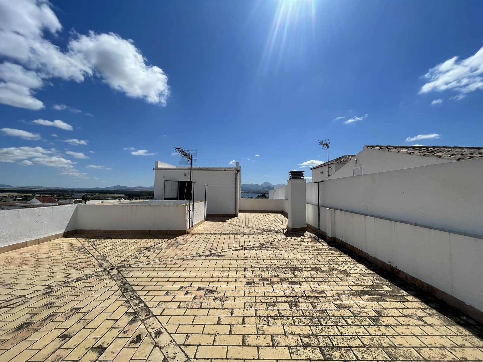 8 soveværelse Byhus til salg i Bornos - € 275.000 (Ref: 9041340)