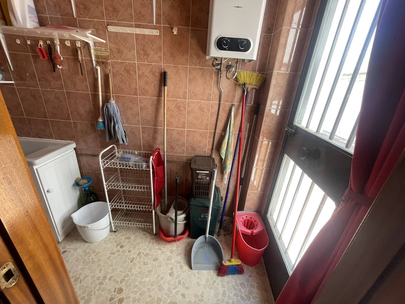 8 soveværelse Byhus til salg i Bornos - € 275.000 (Ref: 9041340)