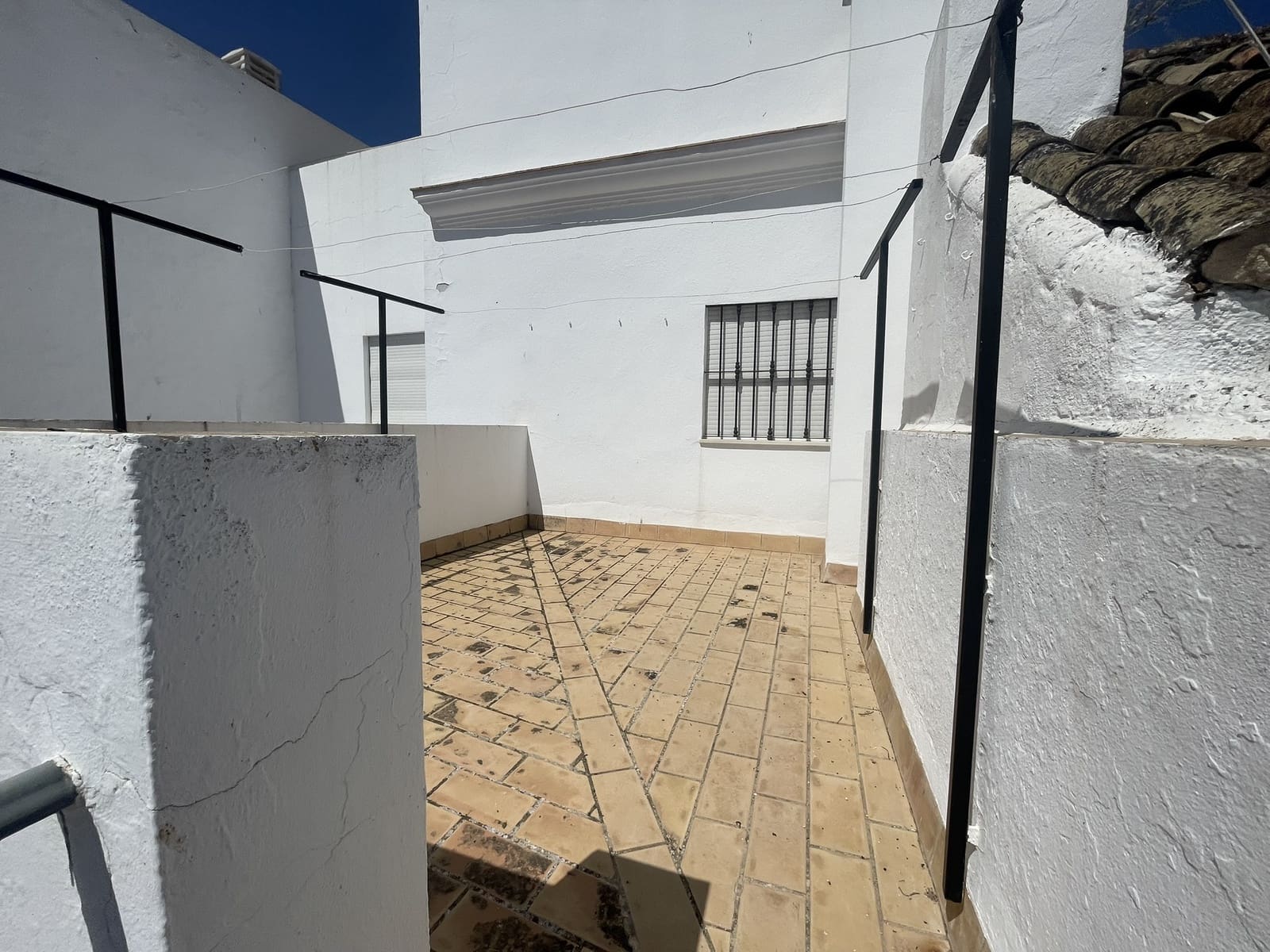 8 soveværelse Byhus til salg i Bornos - € 275.000 (Ref: 9041340)