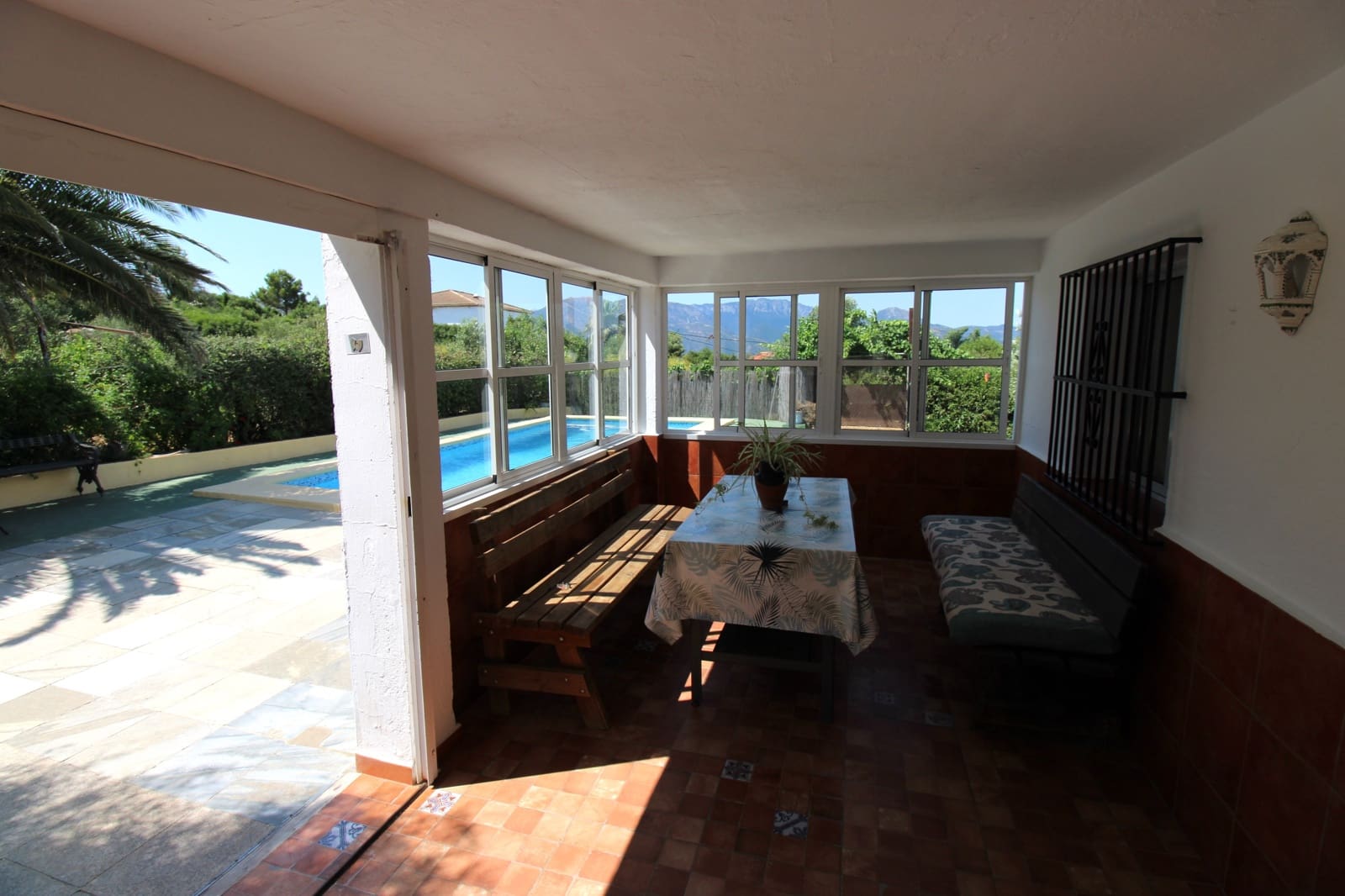 6 soveværelse Finca/Landehus til salg i El Gastor med swimmingpool - € 485.000 (Ref: 9107277)