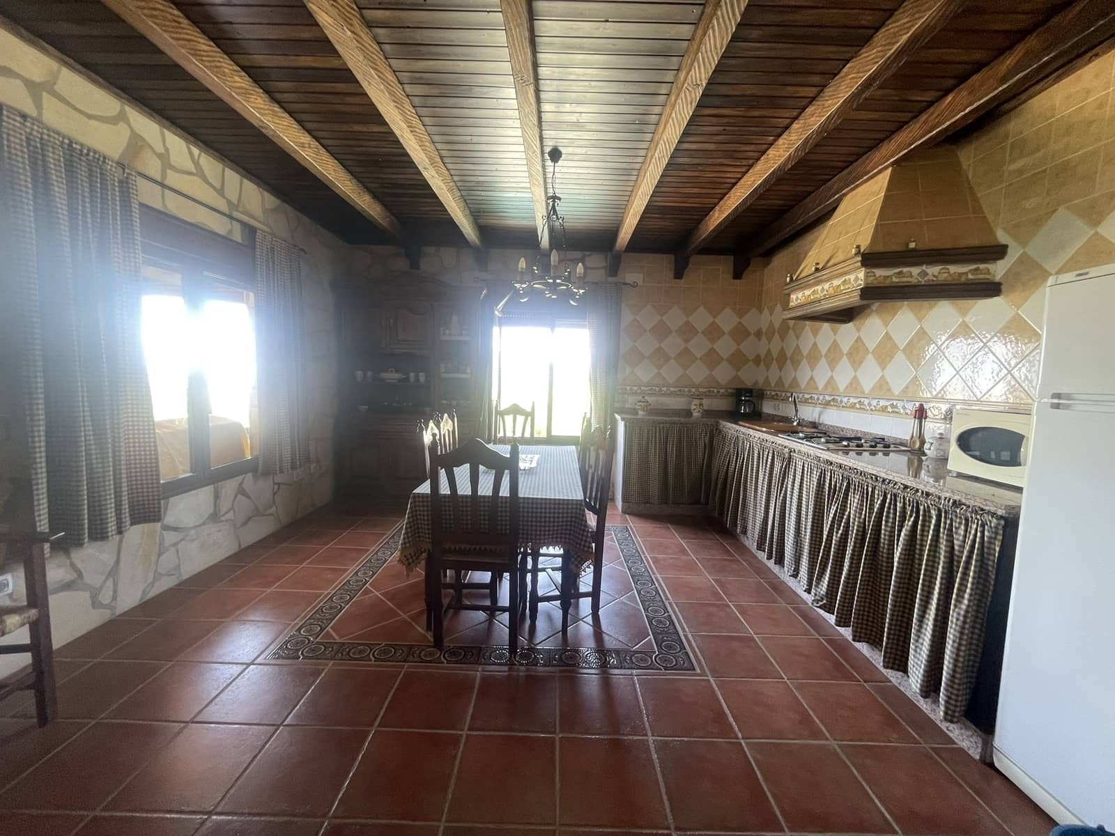 6 soveværelse Finca/Landehus til salg i El Gastor med swimmingpool - € 485.000 (Ref: 9107277)