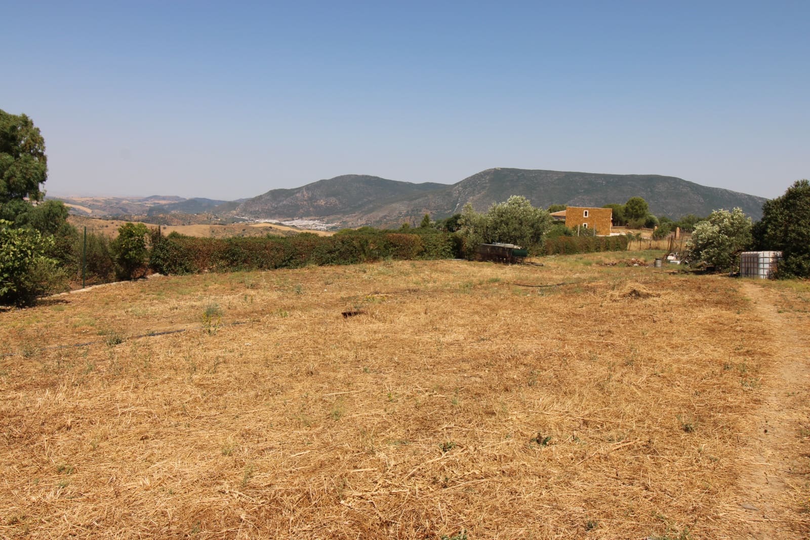 6 soveværelse Finca/Landehus til salg i El Gastor med swimmingpool - € 485.000 (Ref: 9107277)