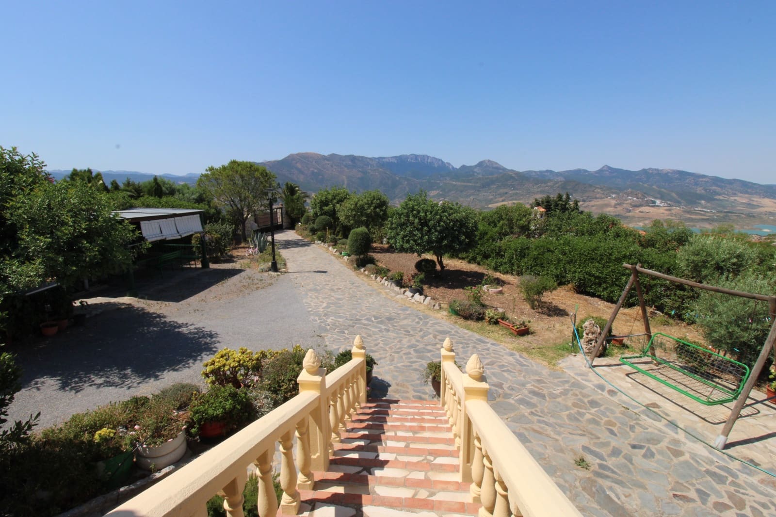 6 soveværelse Finca/Landehus til salg i El Gastor med swimmingpool - € 485.000 (Ref: 9107277)