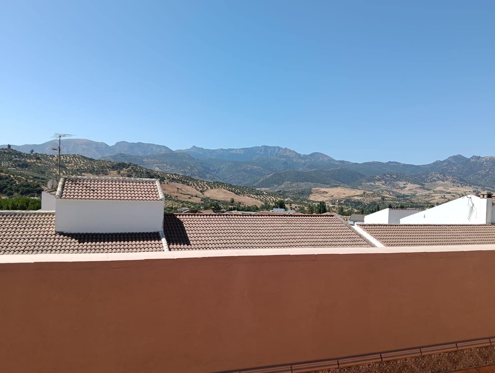 6 soveværelse Lejlighed til salg i Algodonales - € 140.000 (Ref: 9135141)