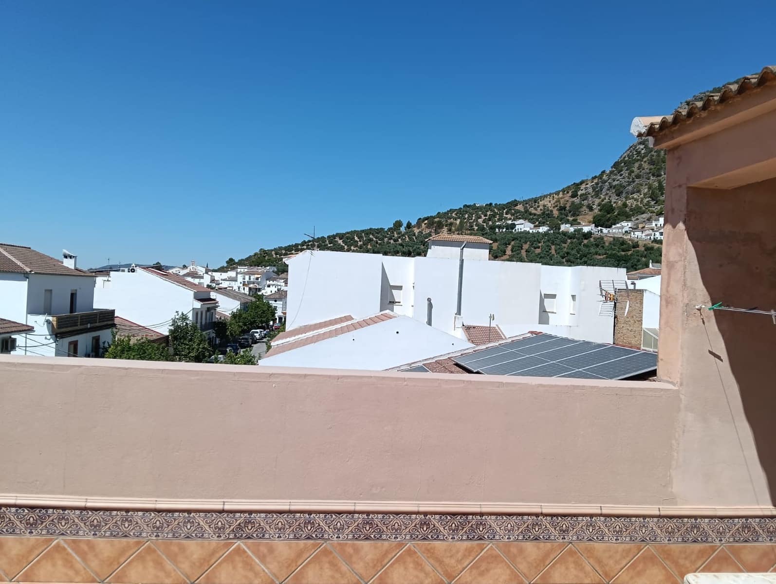 6 soveværelse Lejlighed til salg i Algodonales - € 140.000 (Ref: 9135141)