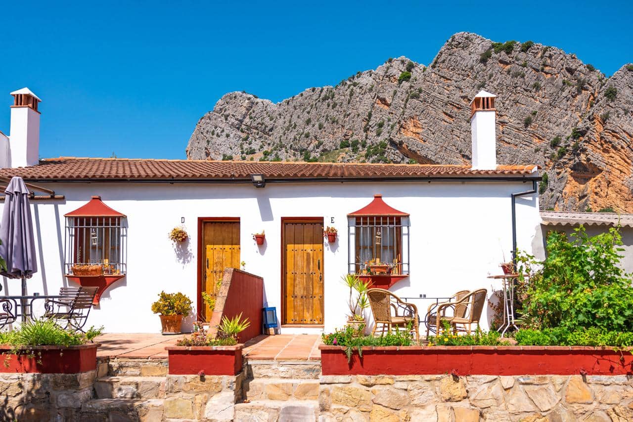 Finca/Casa Rural de 22 habitaciones en Montejaque en venta con piscina - 3.000.000 € (Ref: 9519344)